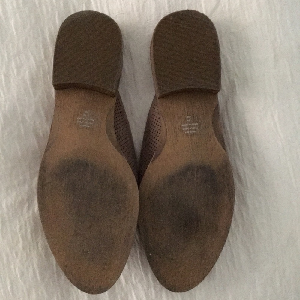 Indigo Rd. Neutral Mules - Picture 3 of 3